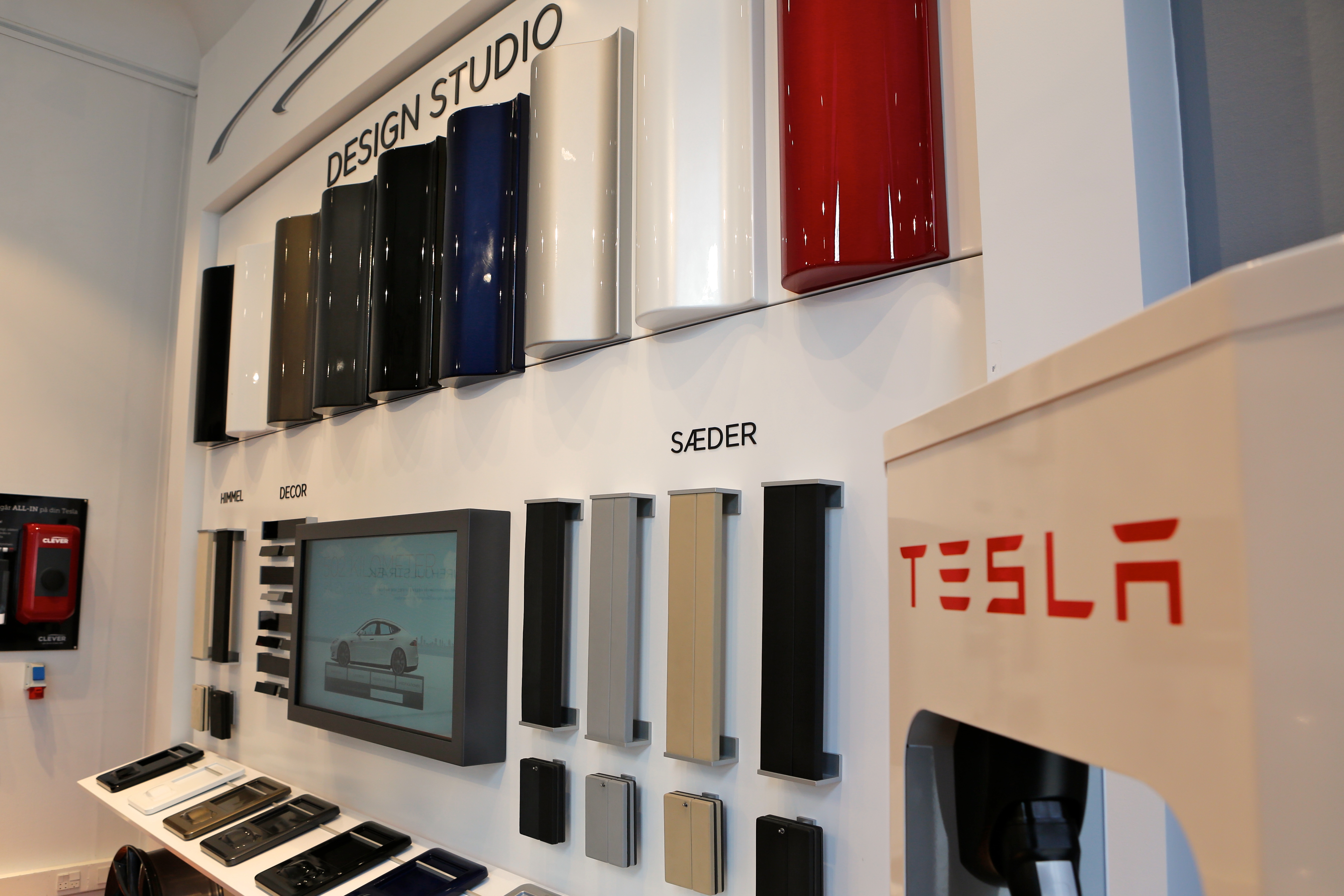 Artikel Teslas Showroom Am Dusseldorfer Ko Bogen So